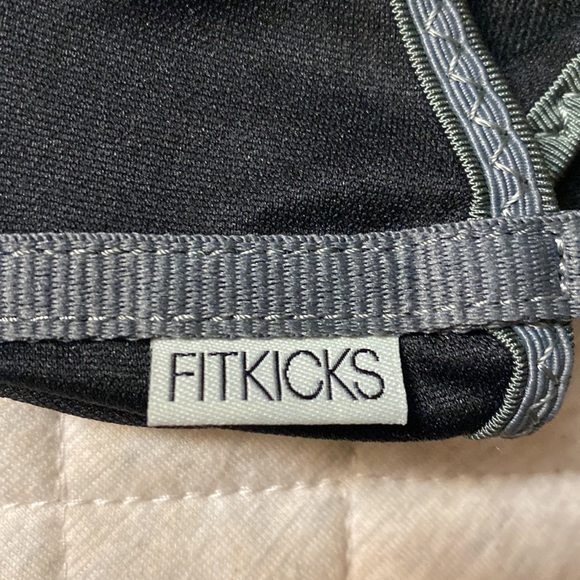 Fitkicks yoga or barre shoes size 8.5-9. - Picture 4 of 4